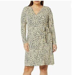 Amazon Essentials Women's Long Sleeve Signature Wrap Dress - NWT